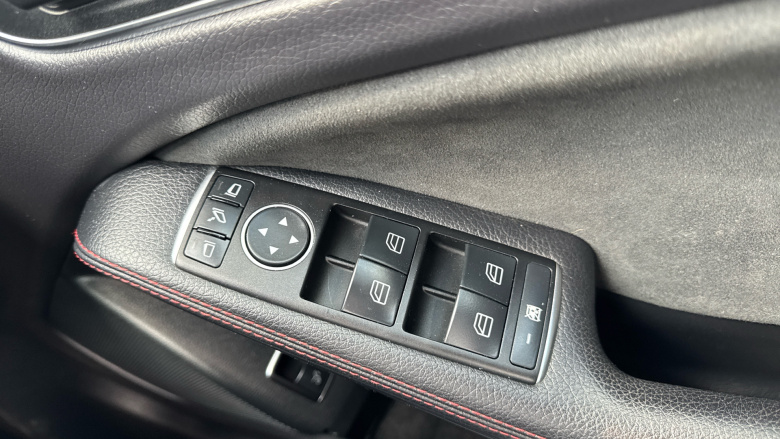 Mercedes-Benz GLA 220d 4Matic AMG Line 5dr Auto [Prem Plus] Diesel Hatchback